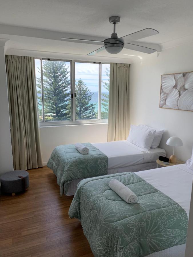 Pacific Regis Beachfront Holiday Apartments Gold Coast Exterior foto