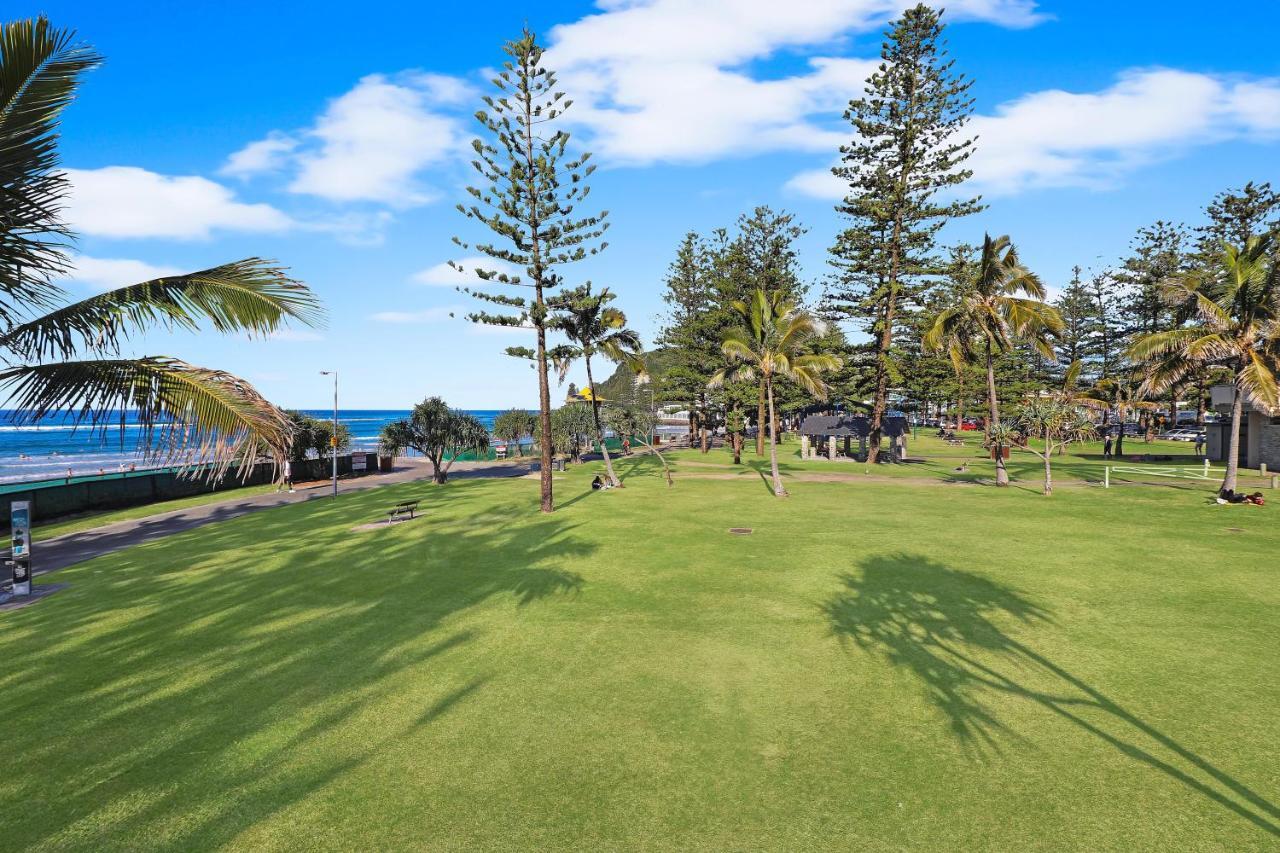 Pacific Regis Beachfront Holiday Apartments Gold Coast Exterior foto